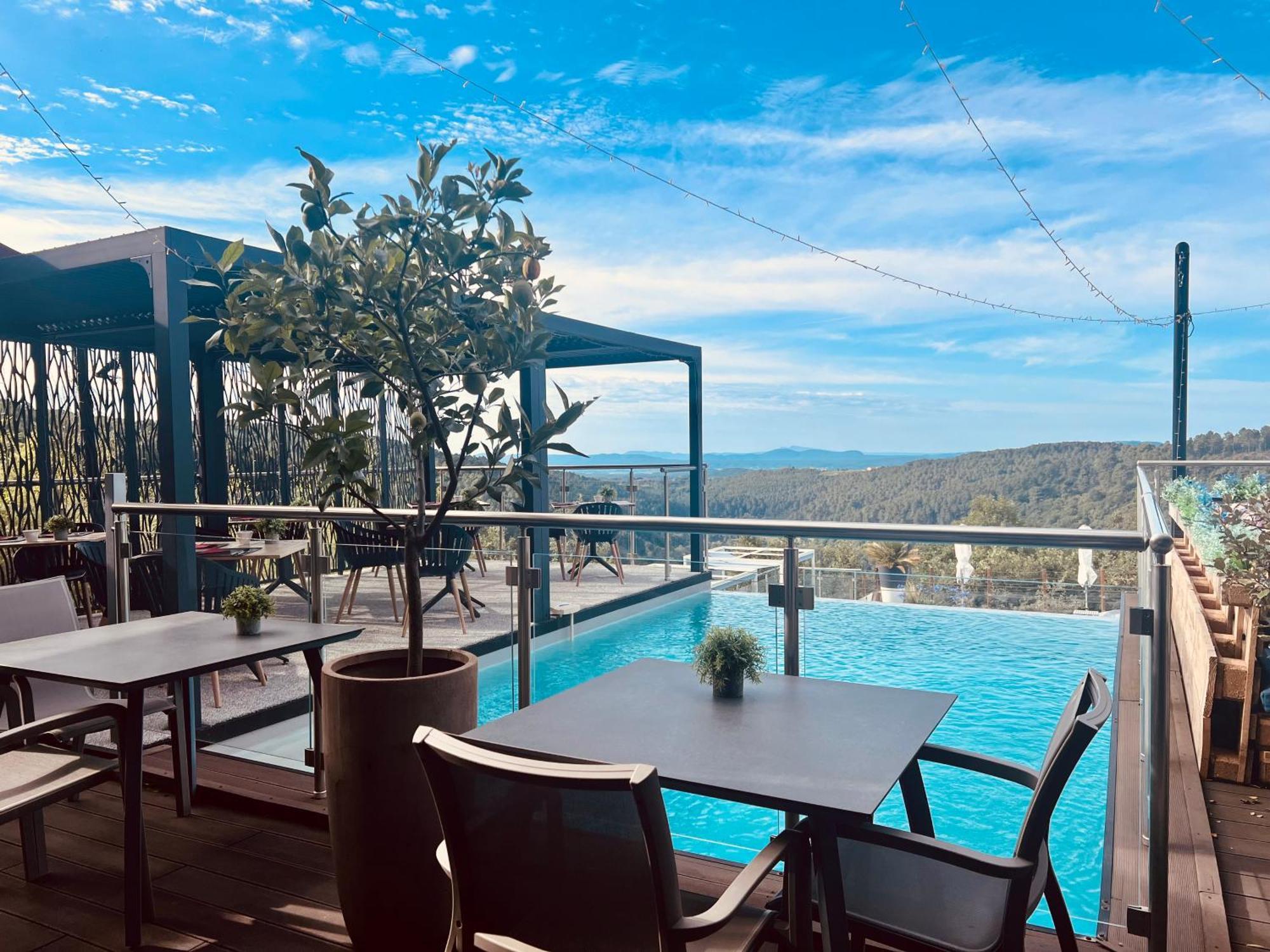 Domaine De Chalveches Hotel Spa 4* Faugeres  外观 照片